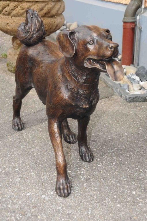 Bronzefigur von Hund