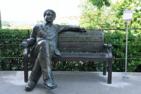 Bronzestatue