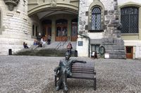 Bronzefiguren