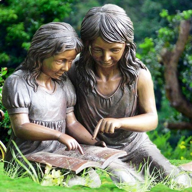 Bronzefiguren