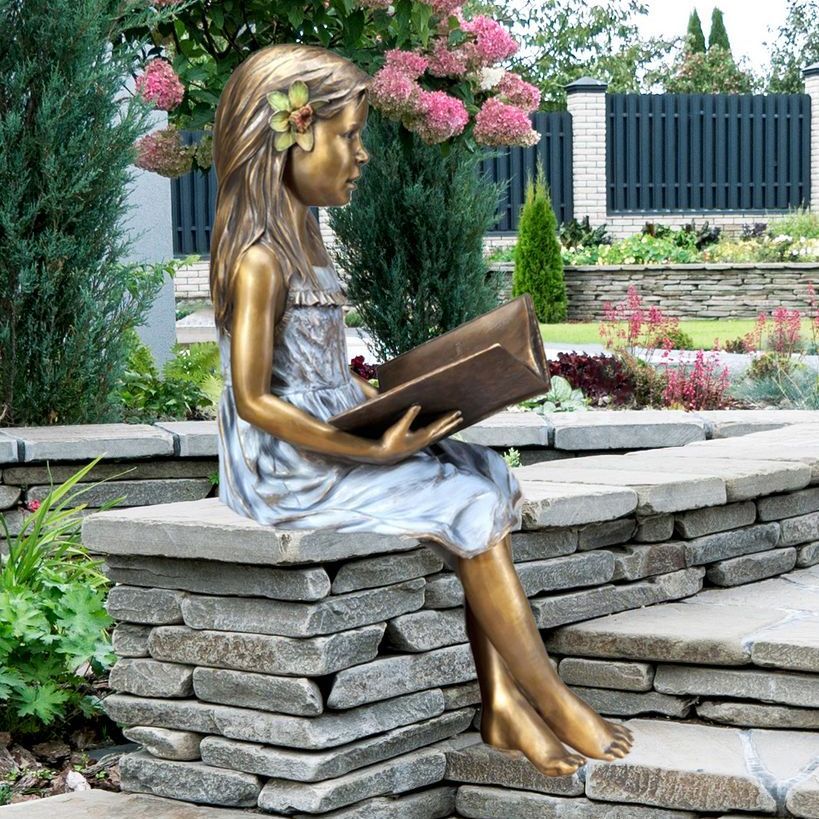 Bronzestatue